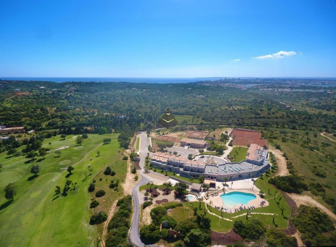 Apartamento T1 para Venda em Estômbar e Parchal Foto 13