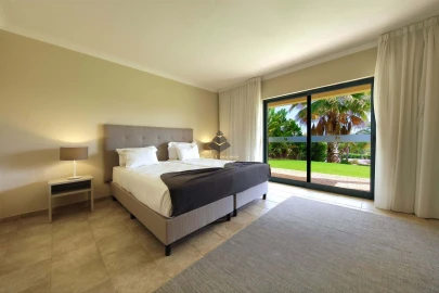 Apartamento T1 para Venda em Estômbar e Parchal