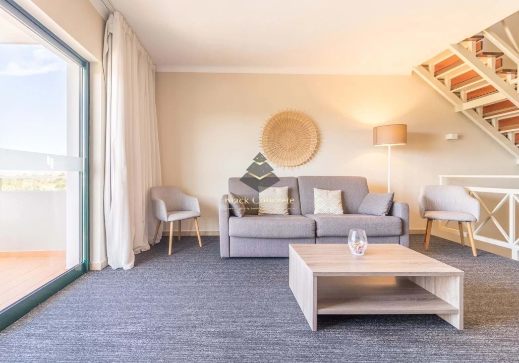 Apartamento T2 para Venda em Estômbar e Parchal Foto 8