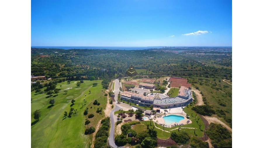 Apartamento T1 para Venda em Estômbar e Parchal Foto 13