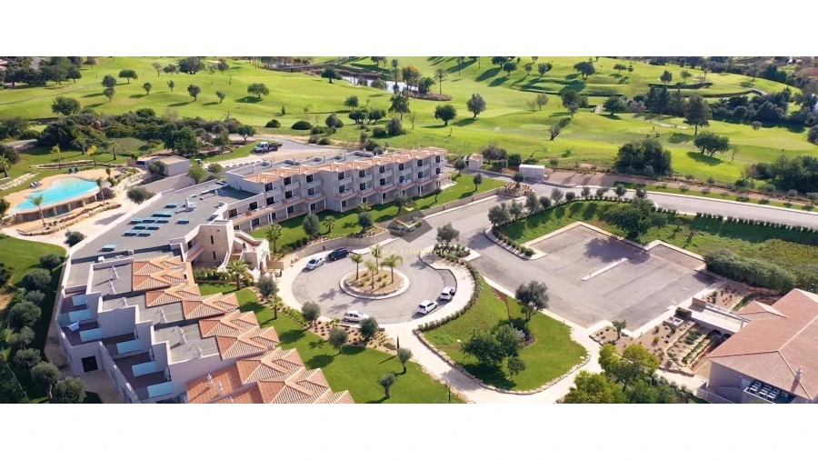 Apartamento T1 para Venda em Estômbar e Parchal Foto 5