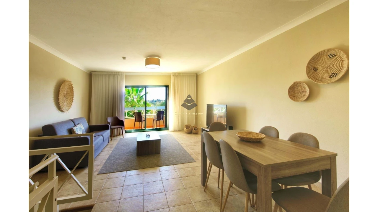 Apartamento T1 para Venda em Estômbar e Parchal Foto 8