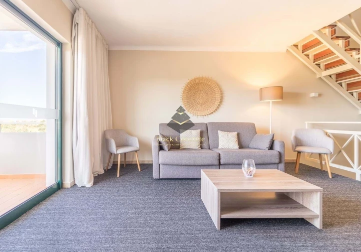 Apartamento T2 para Venda em Estômbar e Parchal Foto 8