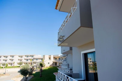 Apartamento T2 para Venda em Estômbar e Parchal