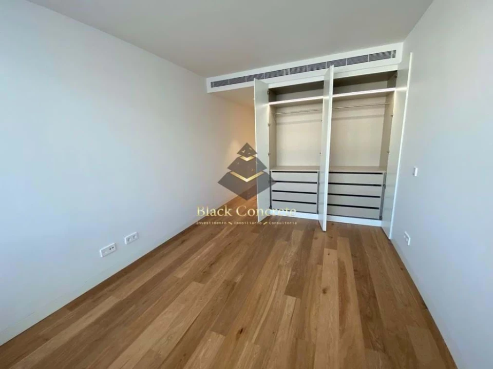 Apartamento T4 para Venda em Misericórdia Foto 6
