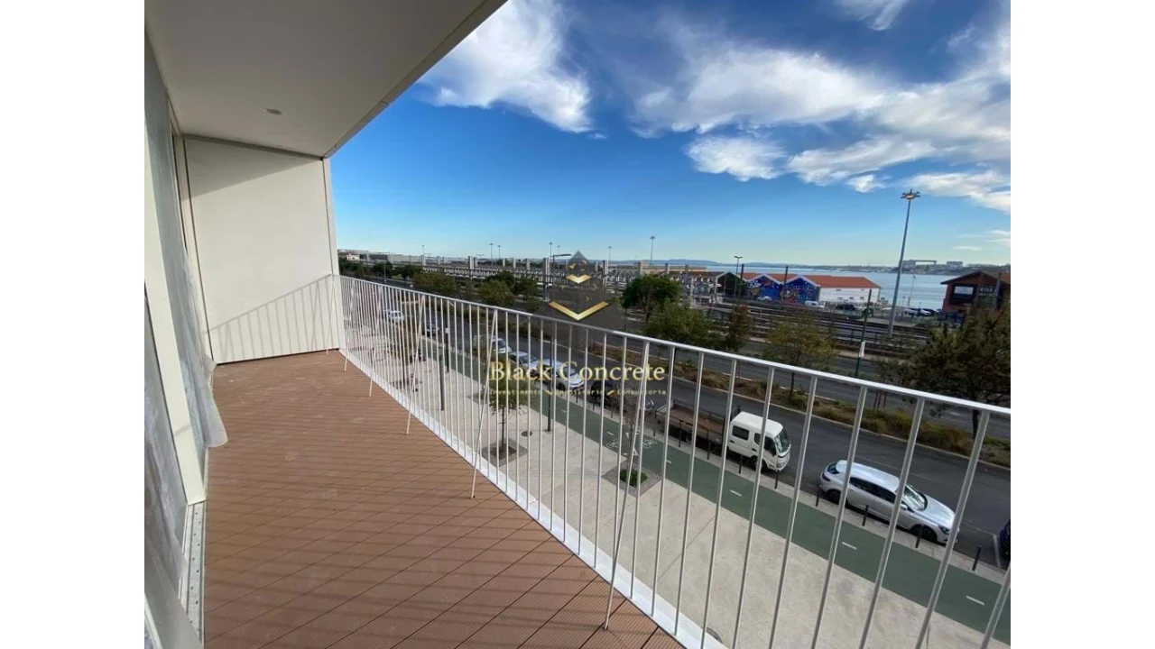 Apartamento T5 para Venda em Misericórdia Foto 5