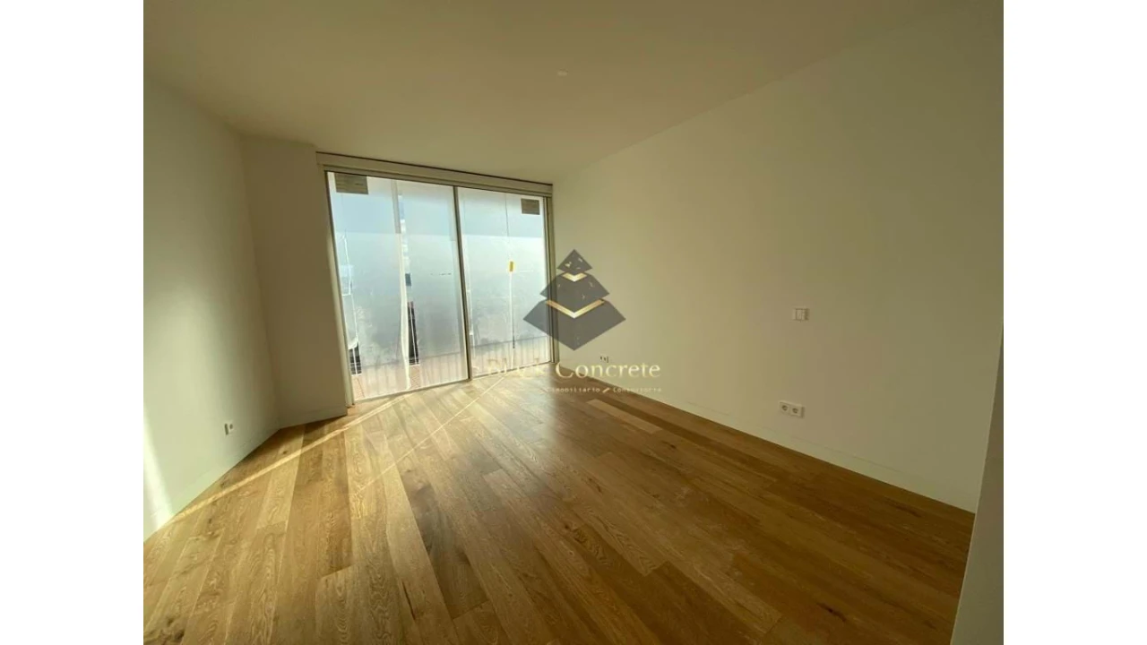 Apartamento T5 para Venda em Misericórdia Foto 12