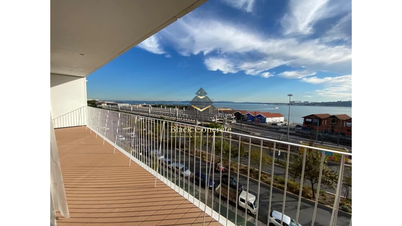 Apartamento T5 para Venda em Misericórdia Foto 1