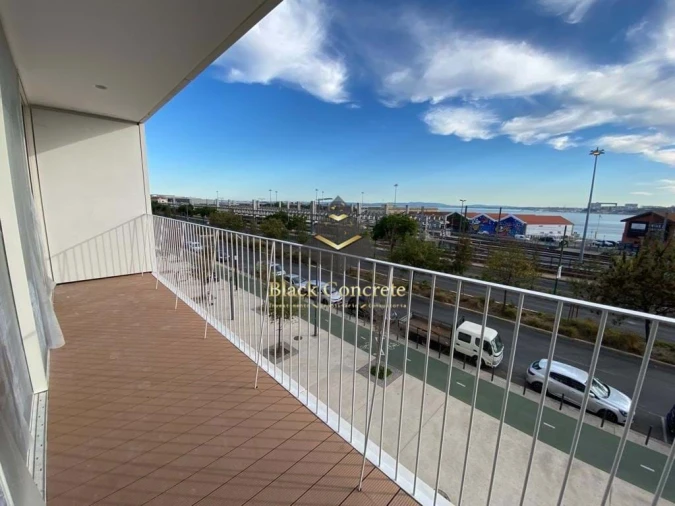 Apartamento T6 para Venda em Misericórdia Foto 5