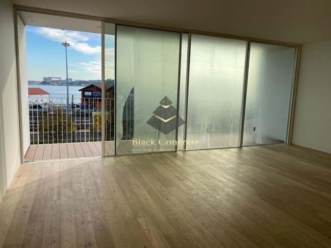 Apartamento T6 para Venda em Misericórdia Foto 3