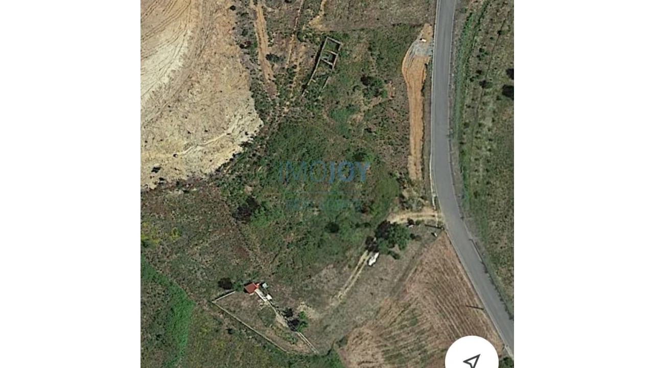 Terreno Misto para Venda em Alferce Foto 12