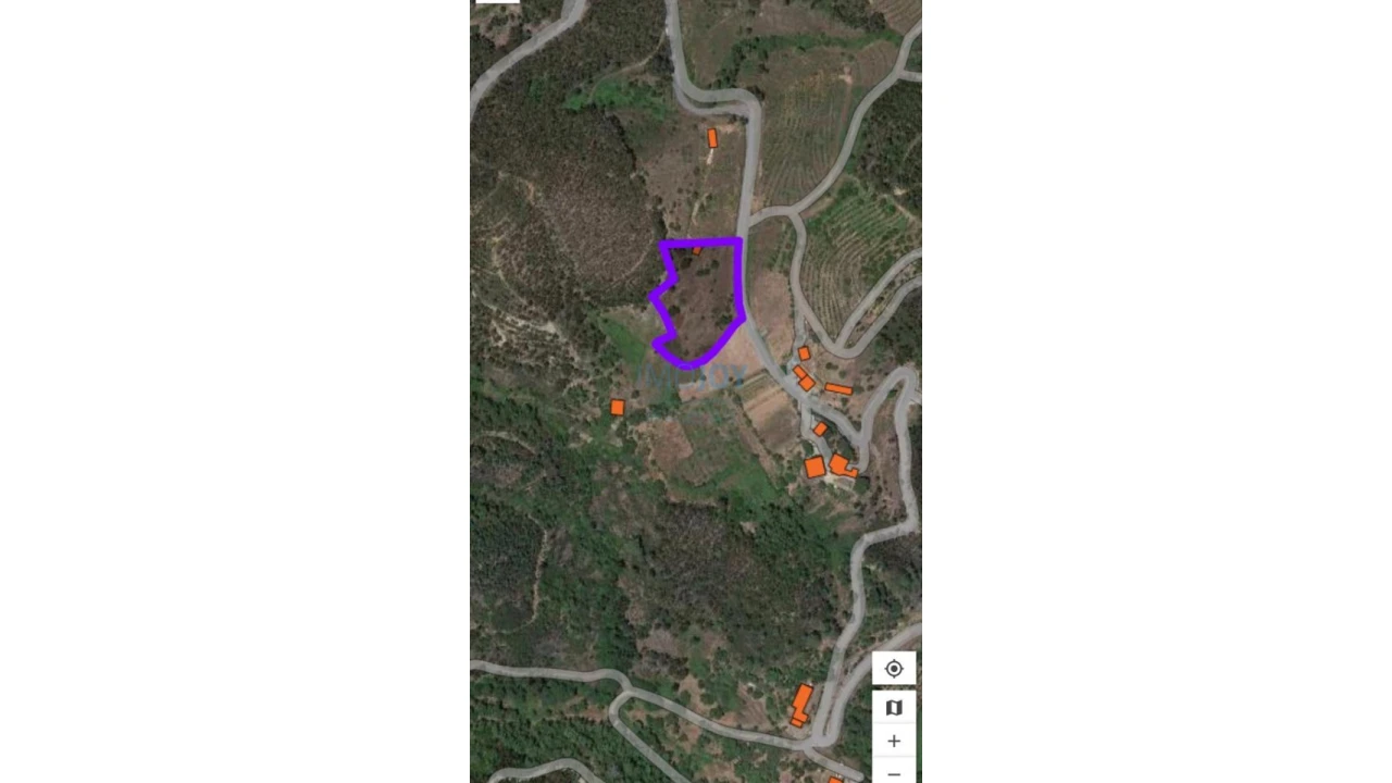 Terreno Misto para Venda em Alferce Foto 14