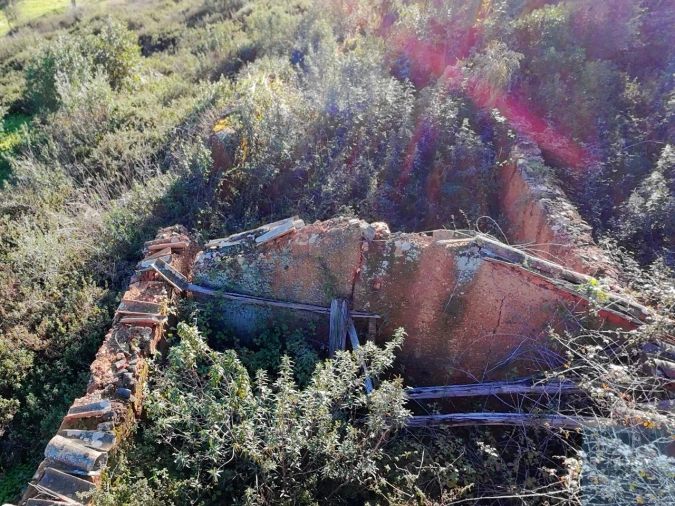 Terreno Misto para Venda em Alferce Foto 8