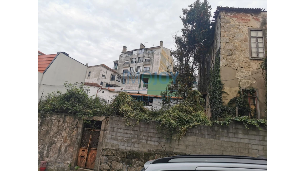 Prédio para Venda em Santa Marinha e São Pedro da Afurada Foto 3