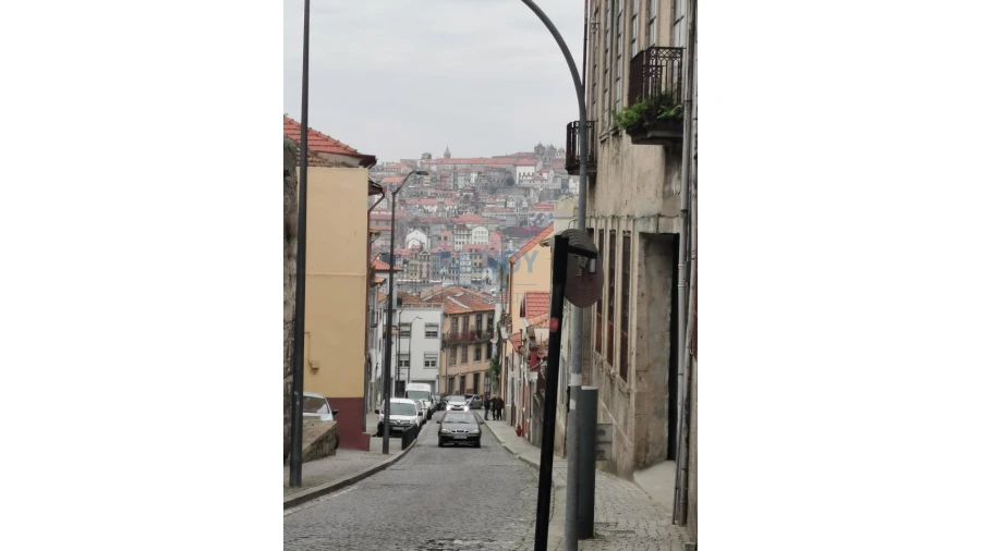 Prédio para Venda em Santa Marinha e São Pedro da Afurada Foto 5