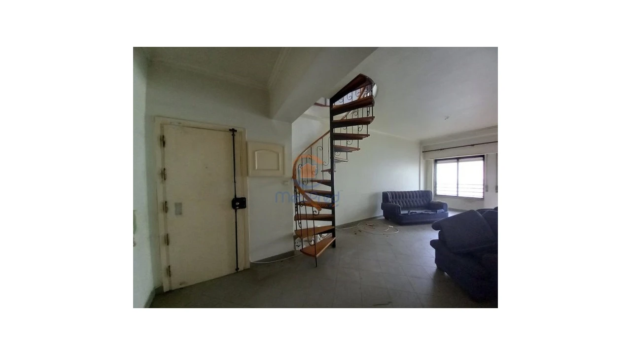 Apartamento T3 para Venda em Costa da Caparica Foto 5