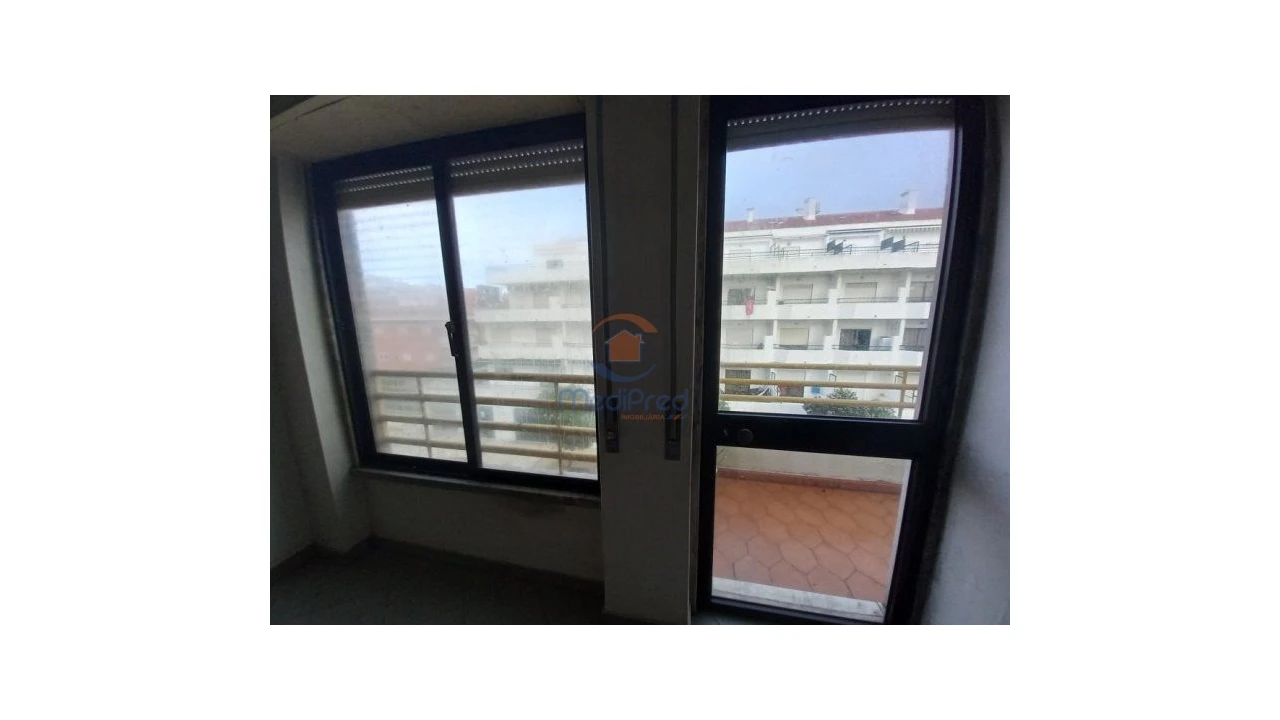 Apartamento T3 para Venda em Costa da Caparica Foto 9