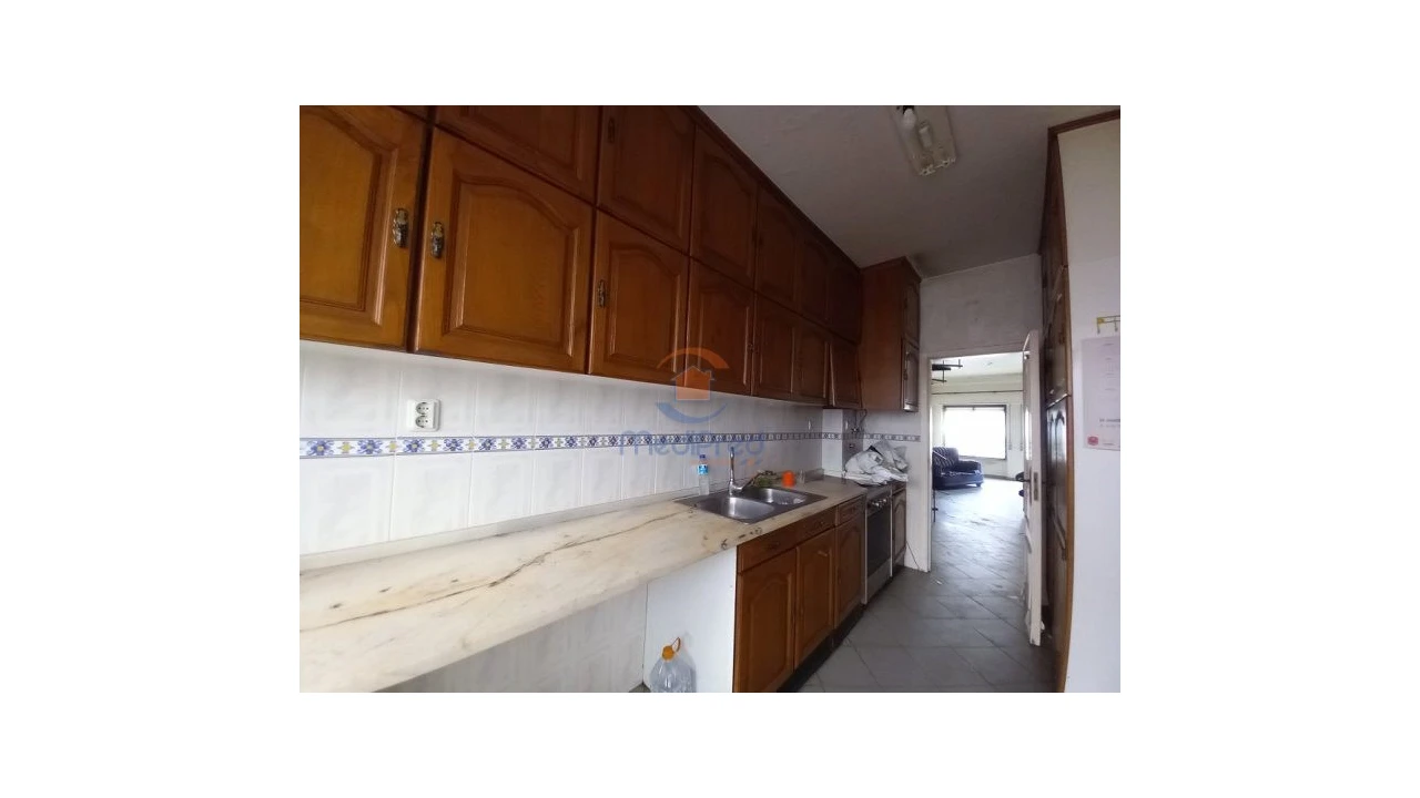Apartamento T3 para Venda em Costa da Caparica Foto 16