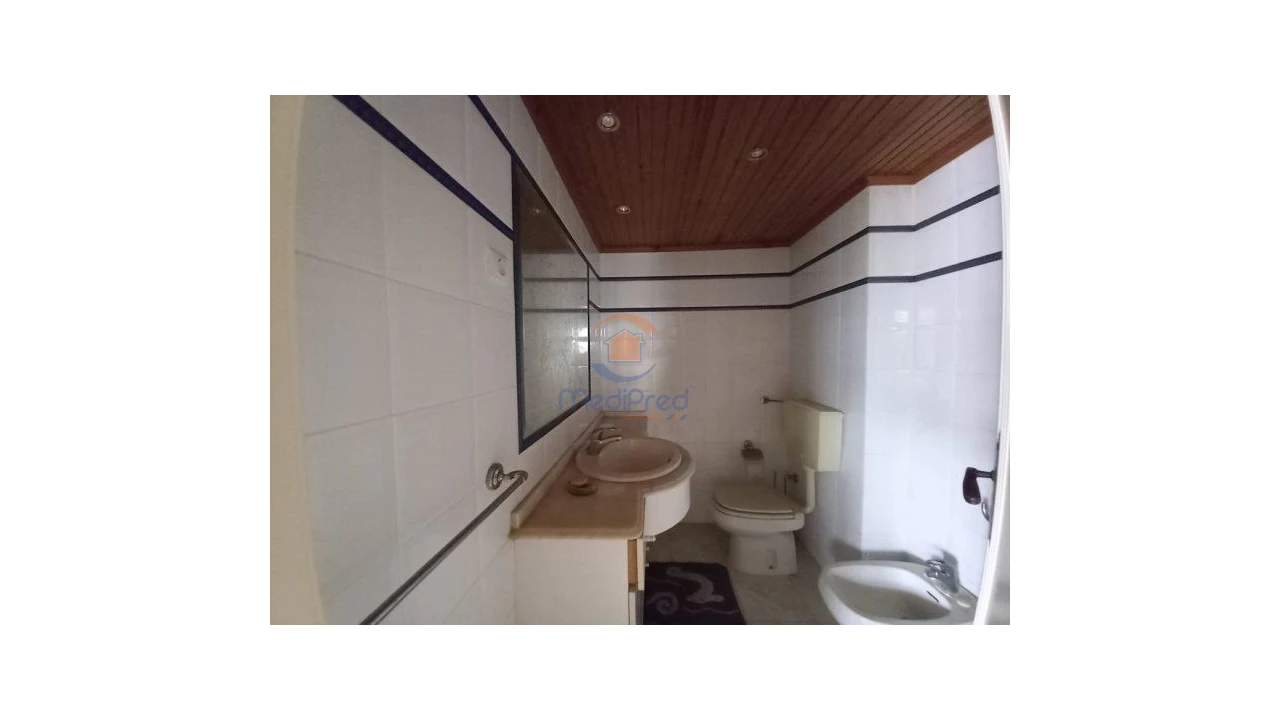 Apartamento T3 para Venda em Costa da Caparica Foto 22
