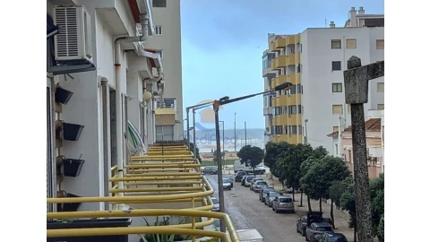 Apartamento T3 para Venda em Costa da Caparica