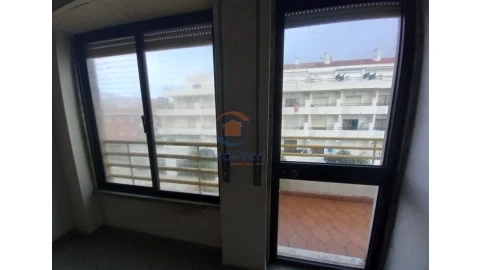 Apartamento T3 para Venda em Costa da Caparica