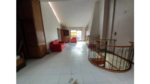 Apartamento T3 para Venda em Costa da Caparica