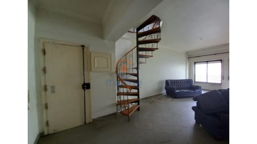 Apartamento T3 para Venda em Costa da Caparica Foto 5
