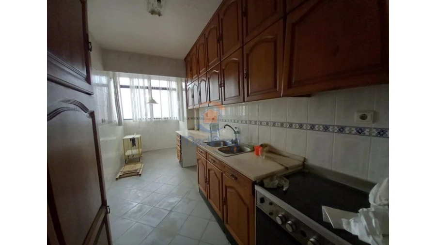 Apartamento T3 para Venda em Costa da Caparica Foto 14