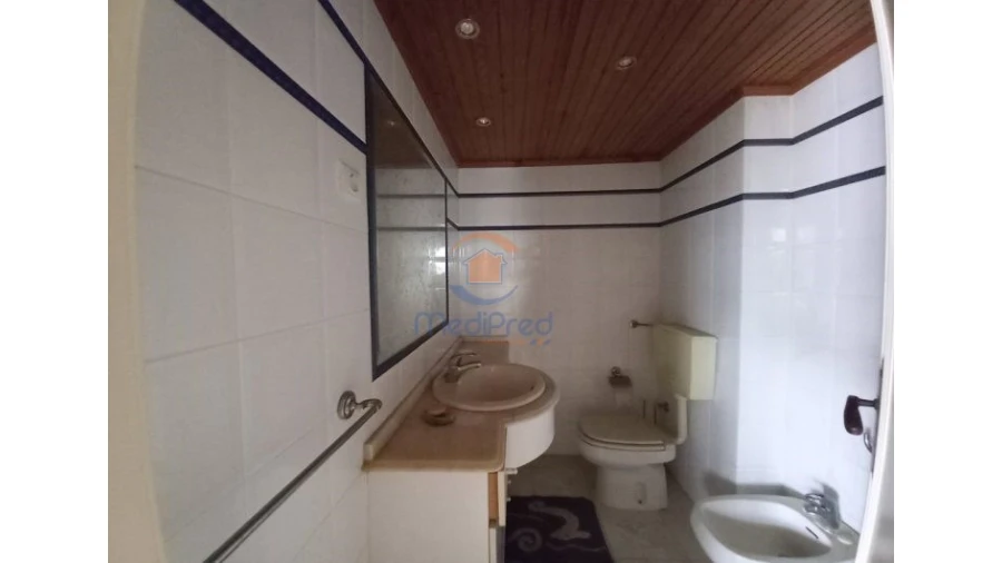 Apartamento T3 para Venda em Costa da Caparica Foto 22