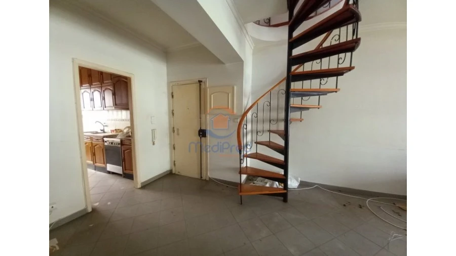 Apartamento T3 para Venda em Costa da Caparica Foto 32