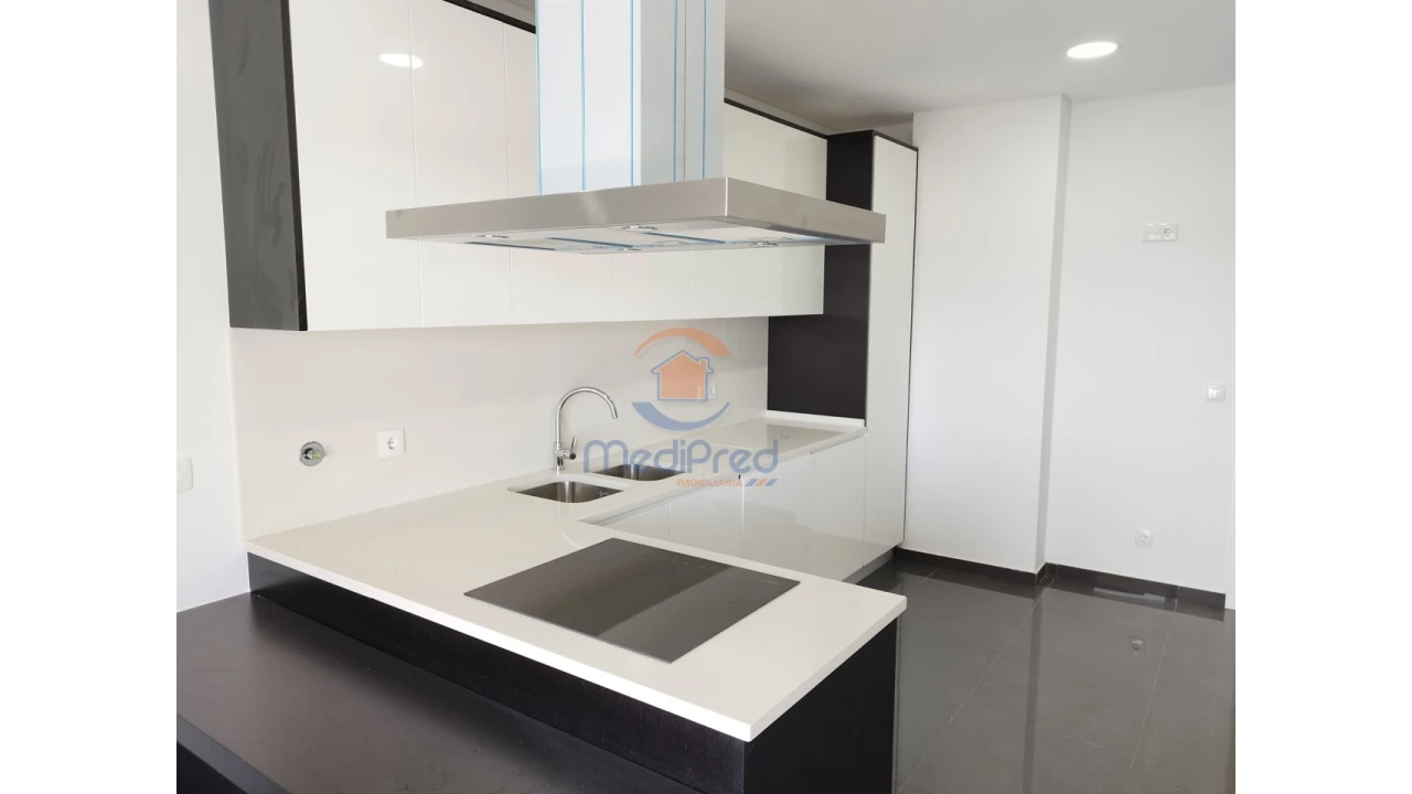 Apartamento T4 para Venda em Odivelas Foto 10