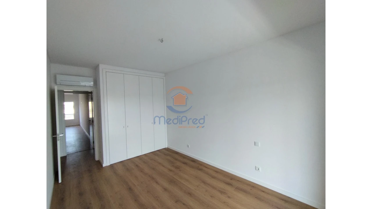 Apartamento T4 para Venda em Odivelas Foto 23