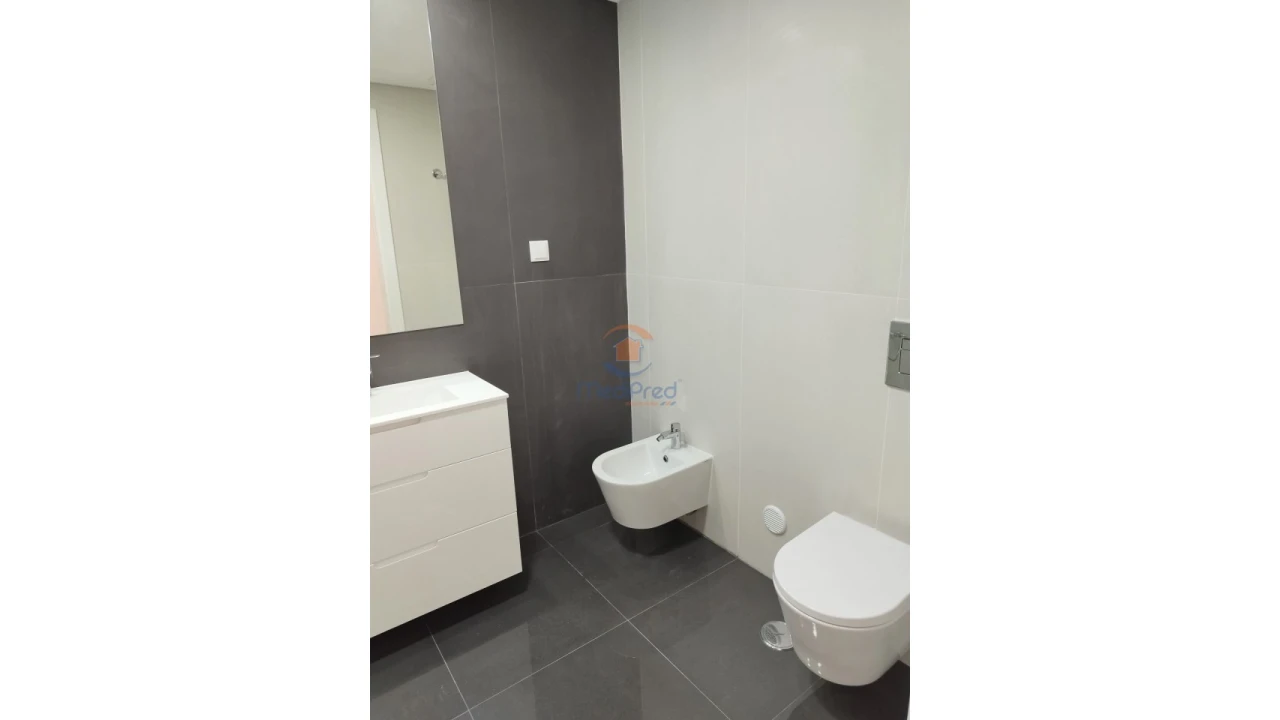 Apartamento T4 para Venda em Odivelas Foto 28