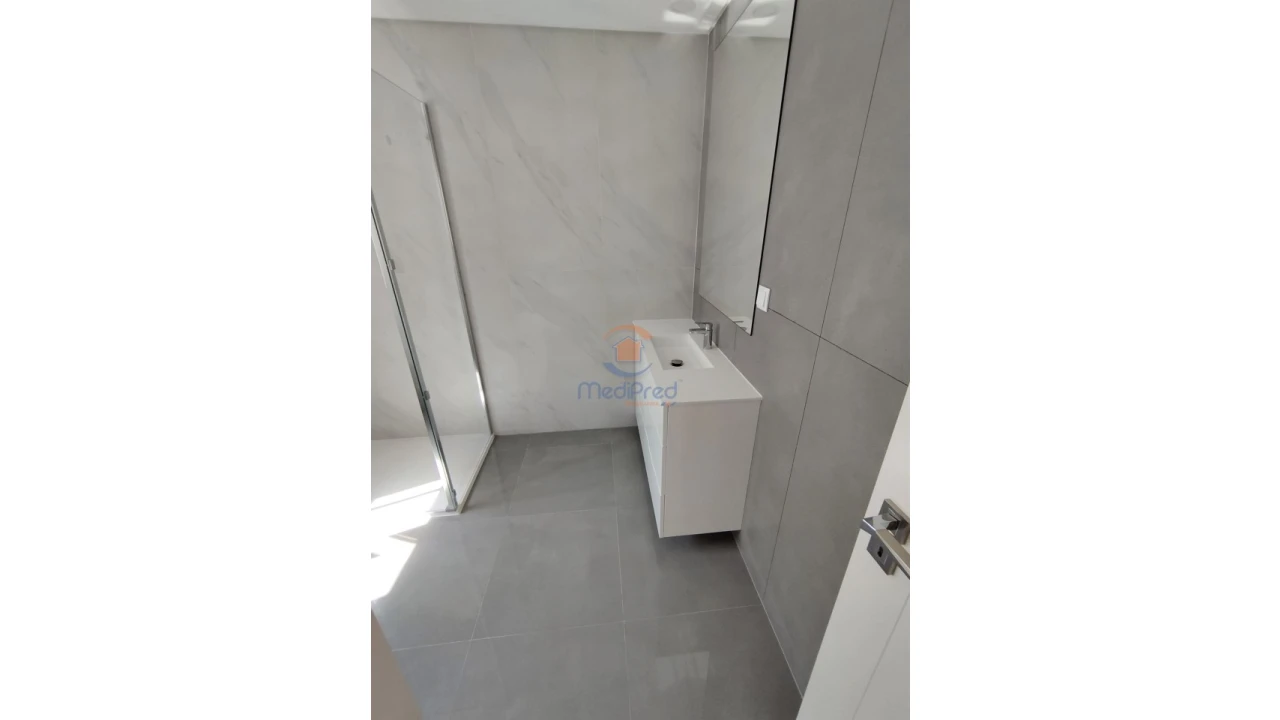 Apartamento T4 para Venda em Odivelas Foto 37