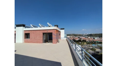 Apartamento T4 para Venda em Odivelas