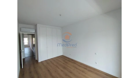 Apartamento T4 para Venda em Odivelas
