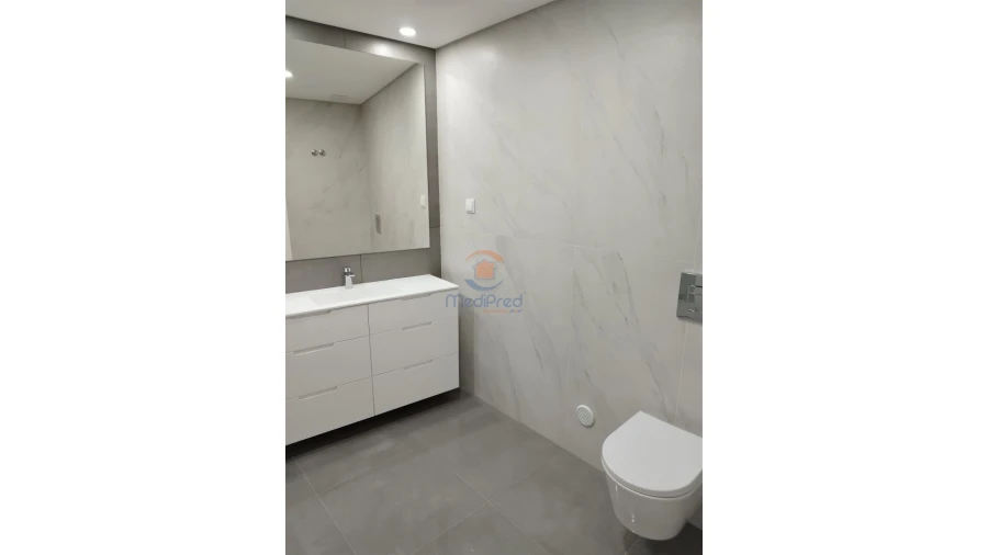 Apartamento T4 para Venda em Odivelas Foto 19