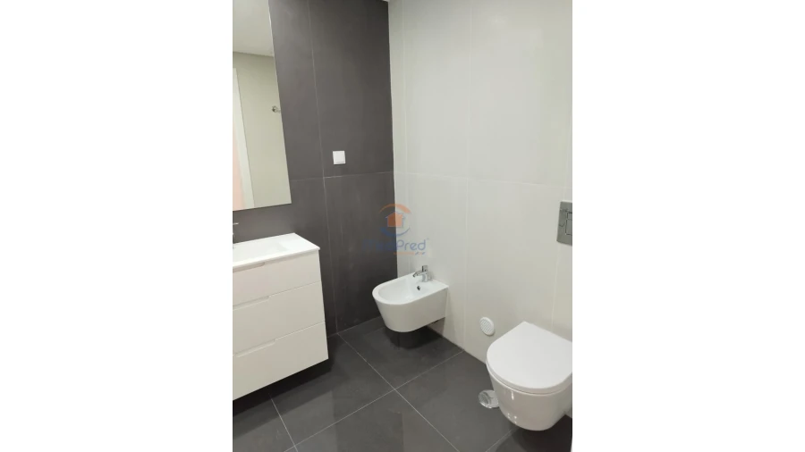 Apartamento T4 para Venda em Odivelas Foto 28