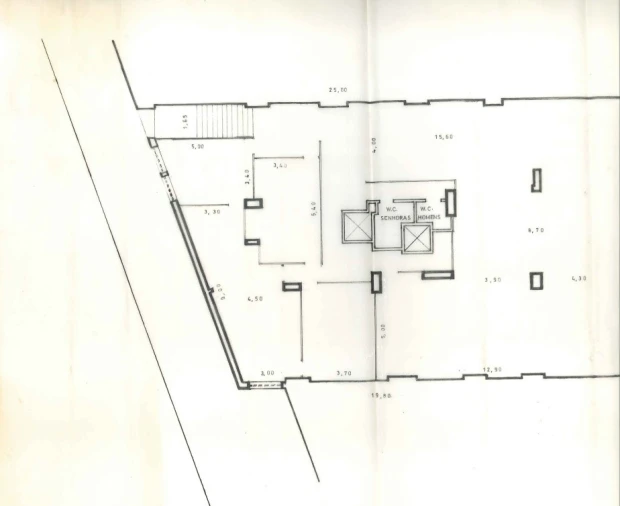 Loja para Venda em Pontinha e Famões Planta 1