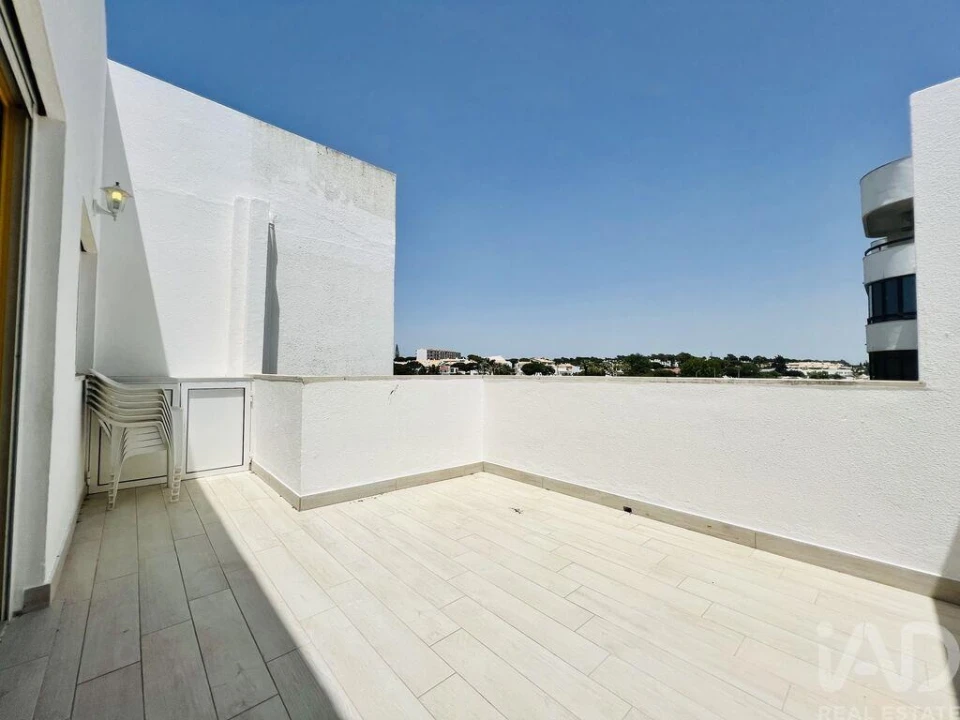 Apartamento T2 para Venda em Quarteira Foto 1