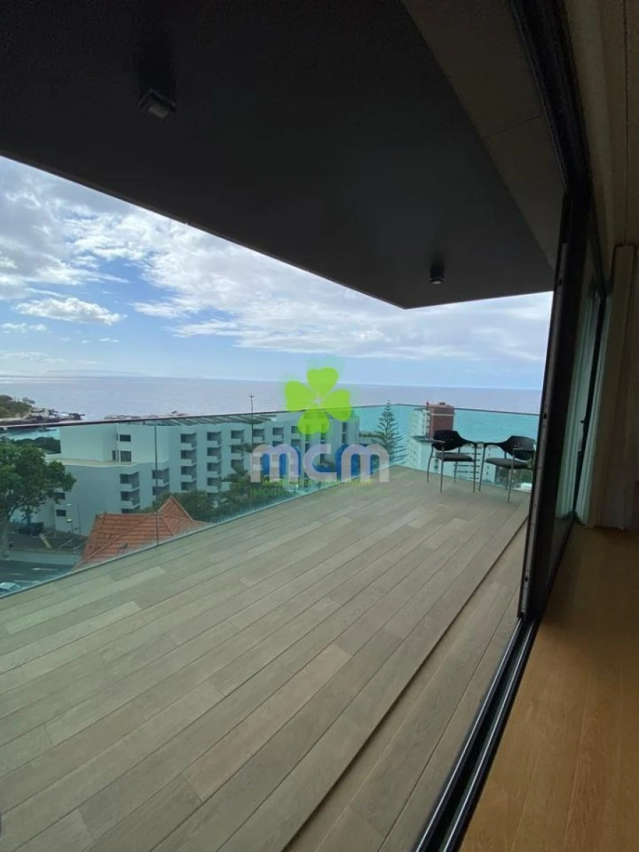 Apartamento T3 para Venda em São Martinho Foto 3