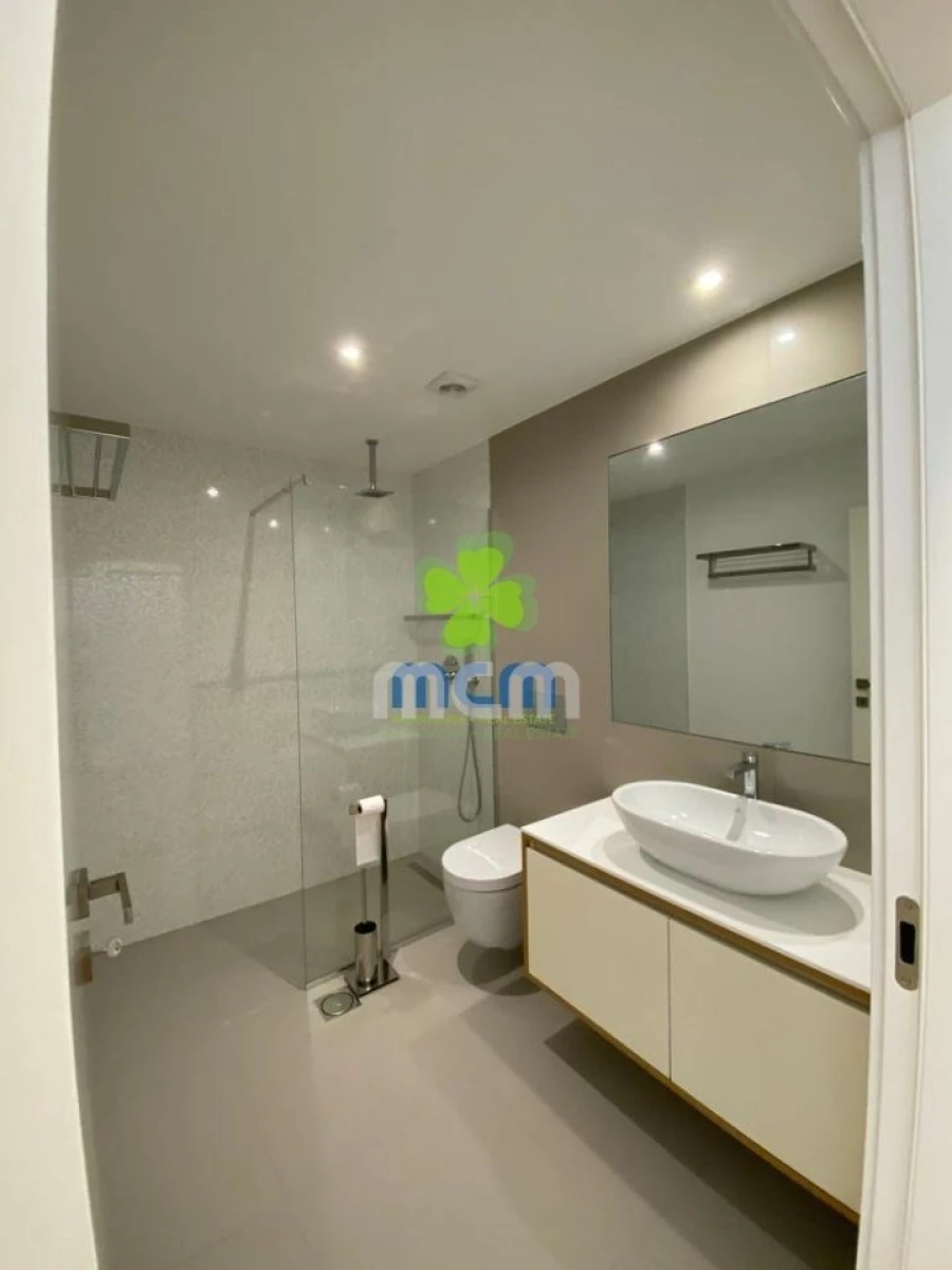 Apartamento T3 para Venda em São Martinho Foto 17