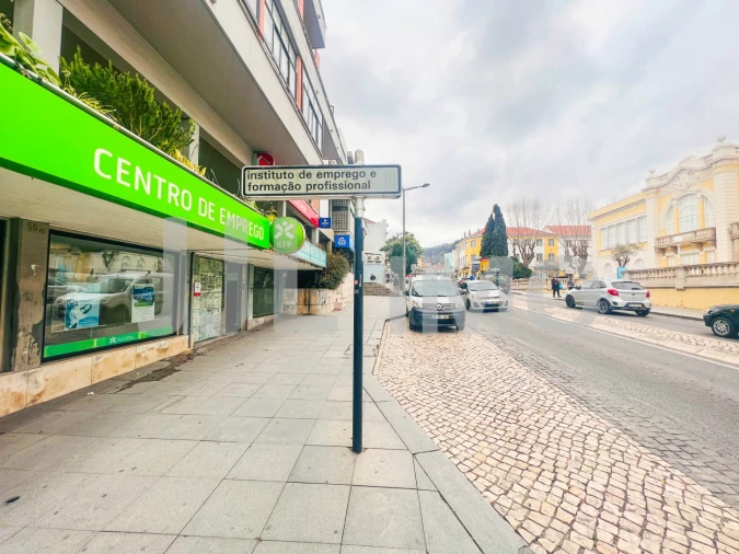 Loja para Arrendamento em Santa Maria e São Miguel, São Martinho, São Pedro Penaferrim Foto 19
