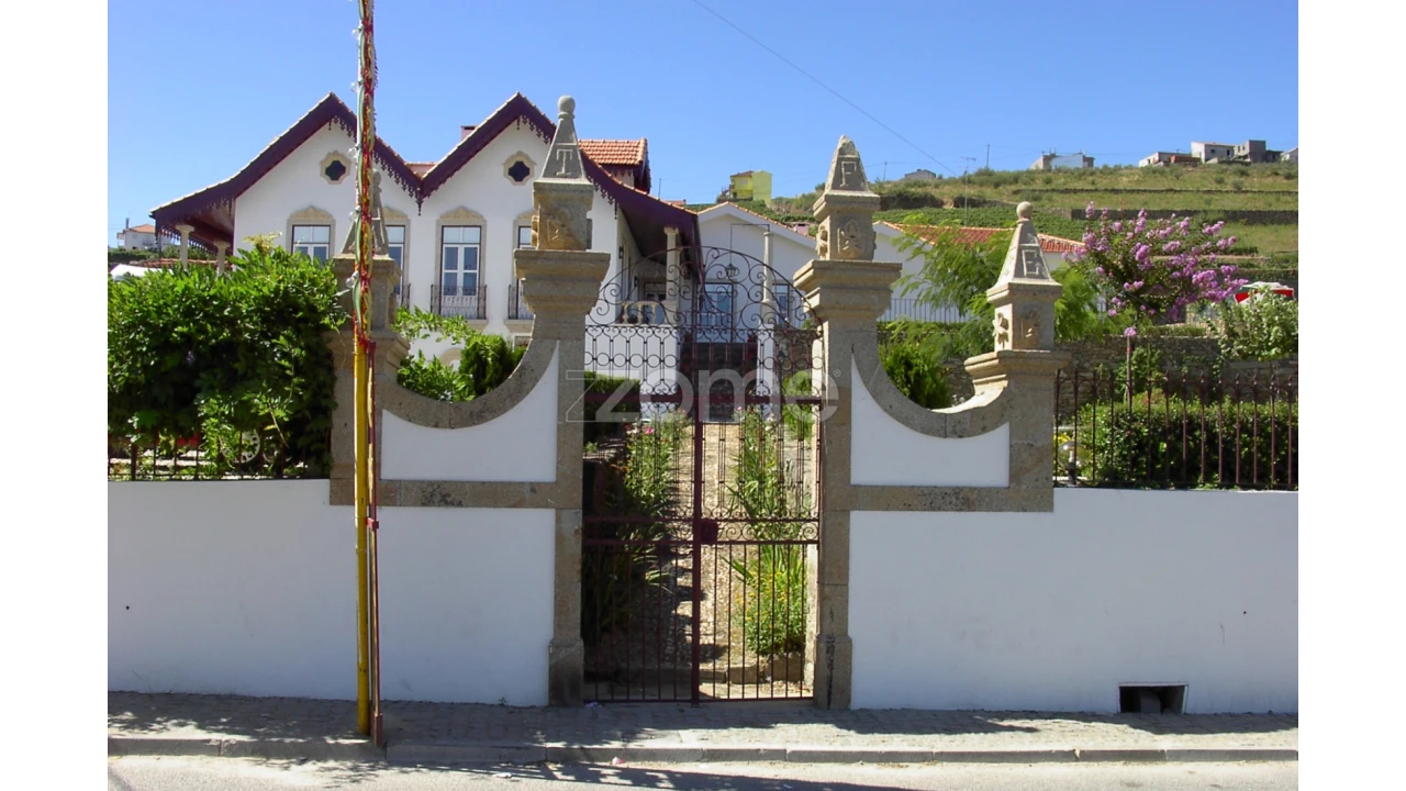 Quinta T10 para Venda em Ervedosa do Douro Foto 2