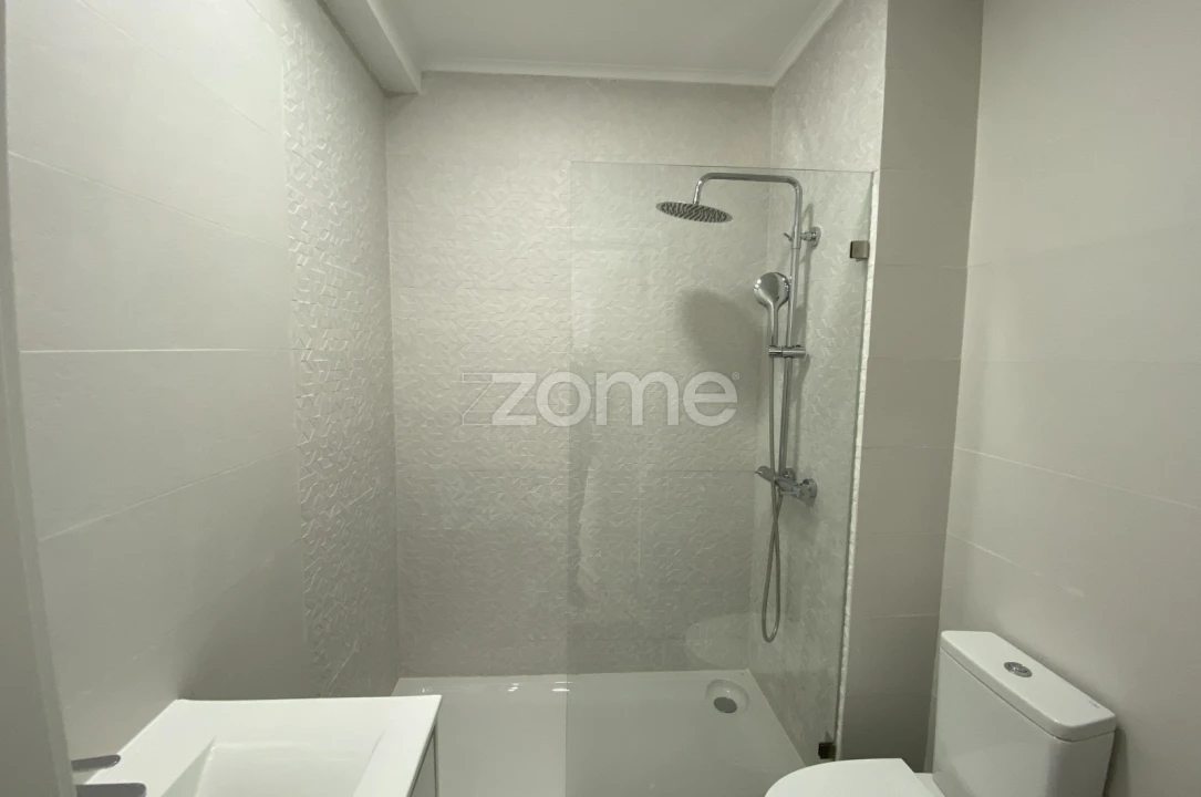 Prédio para Venda em Agualva e Mira-Sintra Foto 8