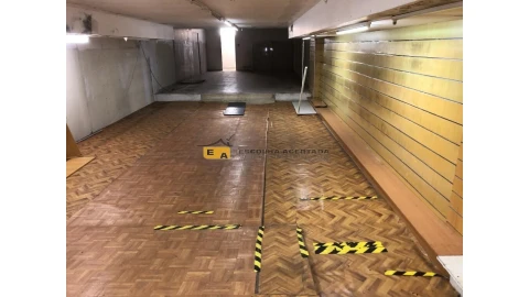 Loja para Arrendamento em Cedofeita, Santo Ildefonso, Sé, Miragaia, São Nicolau e Vitória