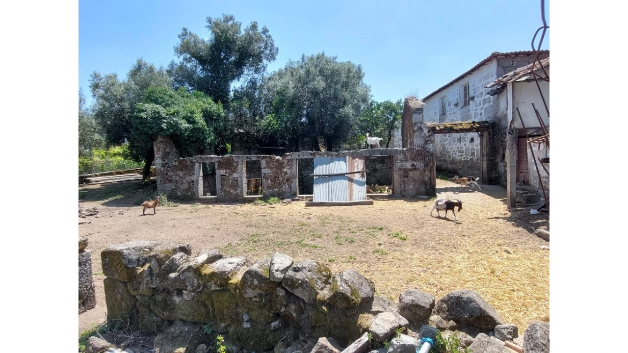 Quinta para Venda em Crespos e Pousada Foto 4