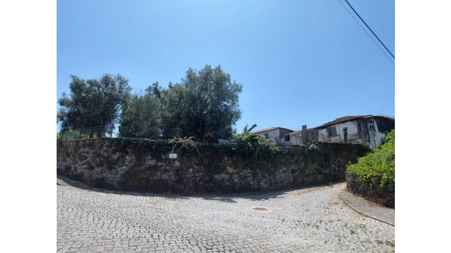 Quinta para Venda em Crespos e Pousada