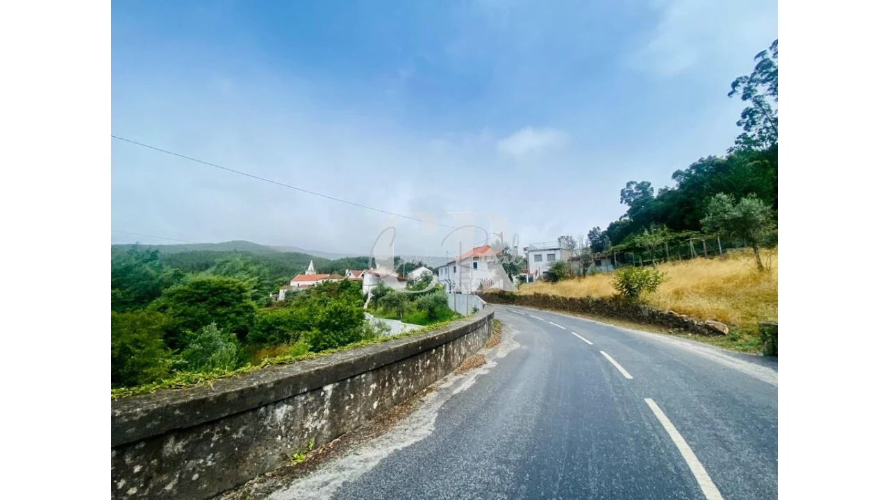 Moradia T3 para Venda em Campelo Foto 64