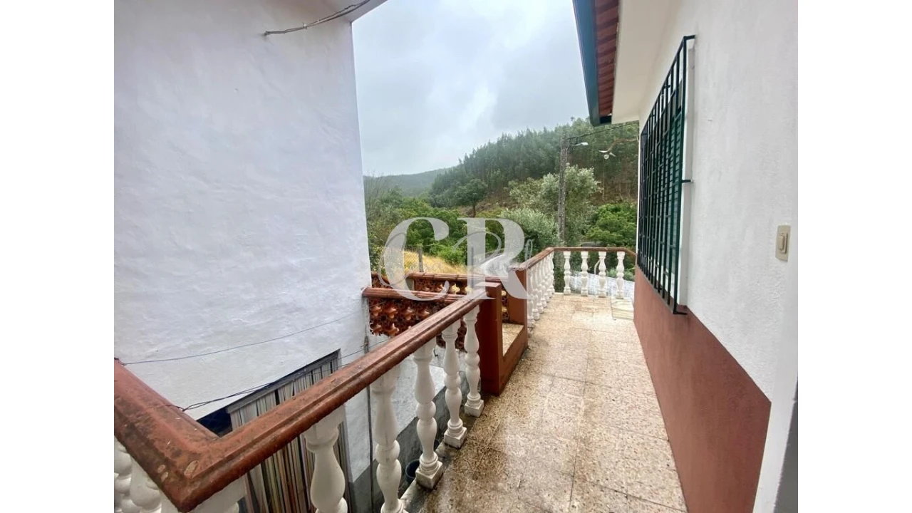 Moradia T3 para Venda em Campelo Foto 38